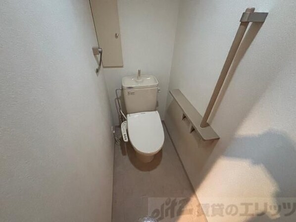 セレブ高槻北園町の物件内観写真